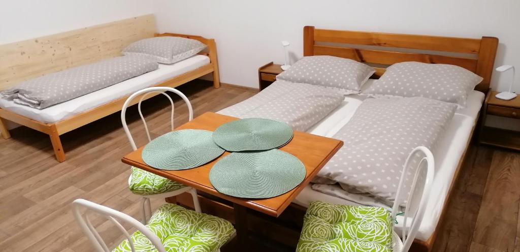 Booking Tržní room 1